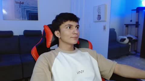 Snapshot of _blakee chatting on February 10, 5:14 am B L A K E online show from February 10, 5:14 am