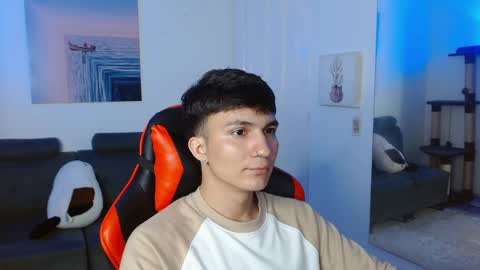 Snapshot of _blakee chatting on February 23, 8:39 am B L A K E online show from February 23, 8:39 am