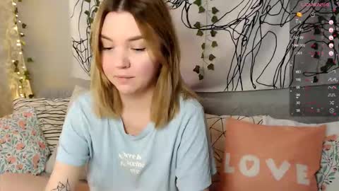 Elizabeth online show from October 12, 7:18 am