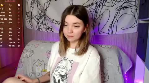 Snapshot of _blonde_barbie_ chatting on May 28, 5:49 am Elizabeth online show from May 28, 5:49 am