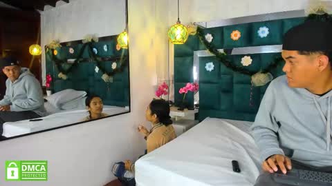 _bonnyandclyde online show from January 7, 11:56 am