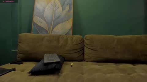 _bunny_boy_ online show from November 21, 8:51 pm