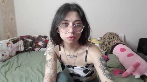 Snapshot of _by_double_sexy_miss_ chatting on February 14, 2:44 pm _by_double_sexy_miss_ online show from February 14, 2:44 pm
