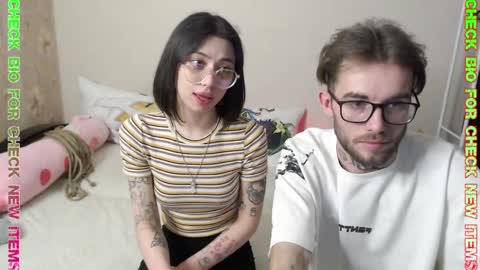 Snapshot of _by_double_sexy_miss_ chatting on February 22, 9:15 pm _by_double_sexy_miss_ online show from February 22, 9:15 pm