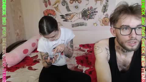 Snapshot of _by_double_sexy_miss_ chatting on February 25, 7:42 am _by_double_sexy_miss_ online show from February 25, 7:42 am