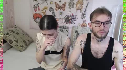 Snapshot of _by_double_sexy_miss_ chatting on March 4, 7:08 am _by_double_sexy_miss_ online show from March 4, 7:08 am