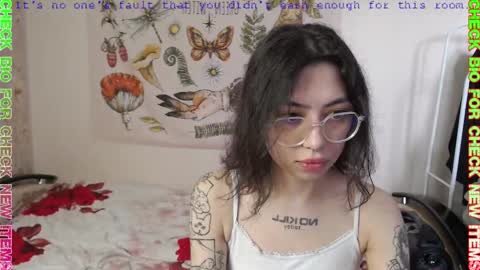 Snapshot of _by_double_sexy_miss_ chatting on March 8, 4:45 am _by_double_sexy_miss_ online show from March 8, 4:45 am