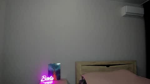   online show from March 28, 8:30 pm