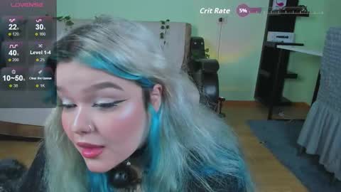 Snapshot of _candym1lky_ chatting on October 7, 7:05 am _candym1lky_ online show from October 7, 7:05 am