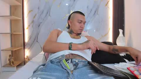 Shatta  Sara online show from March 5, 1:18 pm