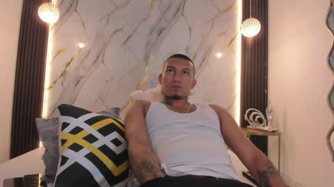 Shatta  Sara online show from April 1, 8:06 pm