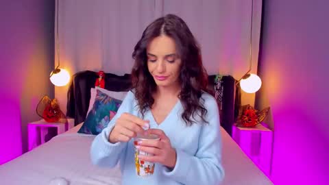 Snapshot of _carlawhite_ chatting on November 3, 4:36 am _carlawhite_ online show from November 3, 4:36 am