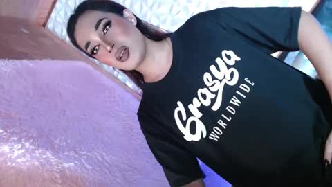 Caroline online show from January 8, 1:09 pm