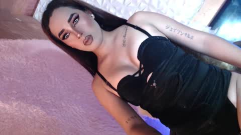 Caroline online show from January 17, 8:45 am