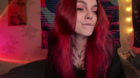 Caroline online show from January 5, 4:48 pm