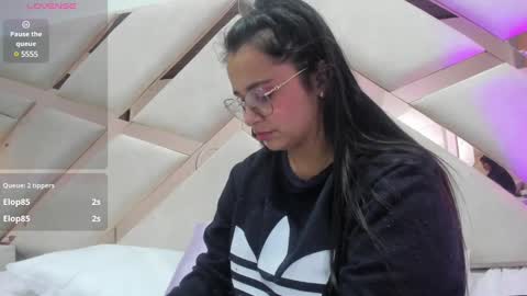 Caroline Sweet online show from December 14, 7:29 am