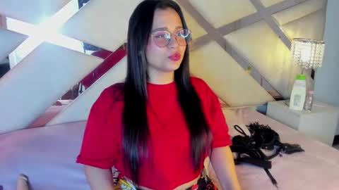 Caroline Sweet online show from December 29, 2:38 am