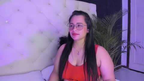 Caroline Sweet online show from January 8, 9:21 am