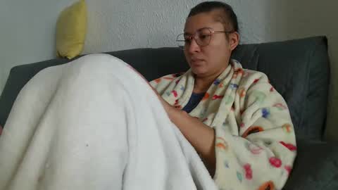 Snapshot of _cattleya1 chatting on February 12, 2:56 pm cat online show from February 12, 2:56 pm