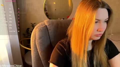 _chloe_miller_ online show from May 4, 12:39 am