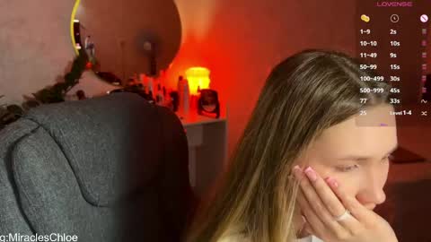 _chloe_miller_ online show from May 18, 7:52 pm