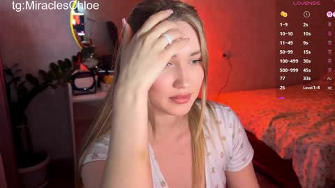 _chloe_miller_ online show from June 9, 5:35 pm