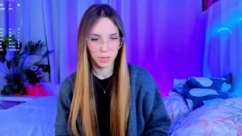 Cindy . online show from November 29, 5:32 am