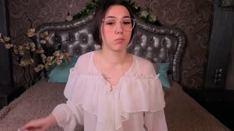 Snapshot of _cindy_lou_ chatting on February 11, 5:56 am Cindy . online show from February 11, 5:56 am