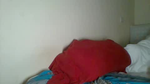 Snapshot of _clara01 chatting on January 27, 9:34 am clara online show from January 27, 9:34 am