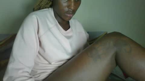 clara online show from December 4, 7:39 am