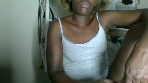 clara online show from April 4, 9:12 pm