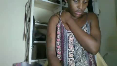 clara online show from April 20, 8:06 am