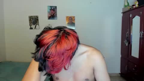 Snapshot of _cody_johnson chatting on December 5, 12:19 am Cody online show from December 5, 12:19 am