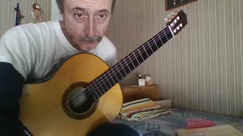 Snapshot of _col_t chatting on June 18, 11:47 am I hate social media Odio las redes sociales online show from June 18, 11:47 am