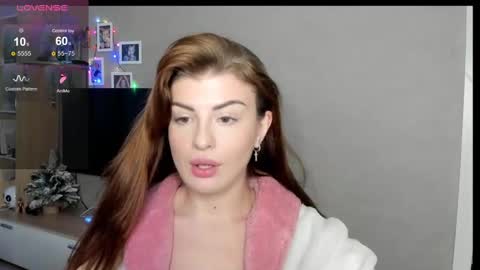 Snapshot of _comefeelme_ chatting on December 19, 6:56 am D online show from December 19, 6:56 am