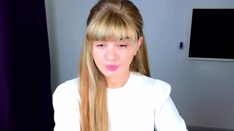 Snapshot of _comefeelme_ chatting on October 14, 3:07 am D online show from October 14, 3:07 am