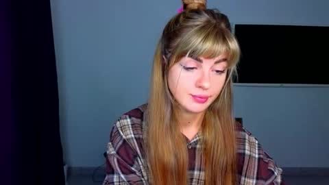 Snapshot of _comefeelme_ chatting on October 29, 11:56 am D online show from October 29, 11:56 am