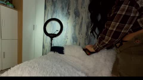 D online show from March 21, 8:19 am