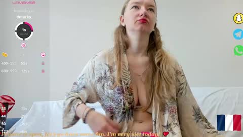 Sophie online show from May 6, 8:41 am
