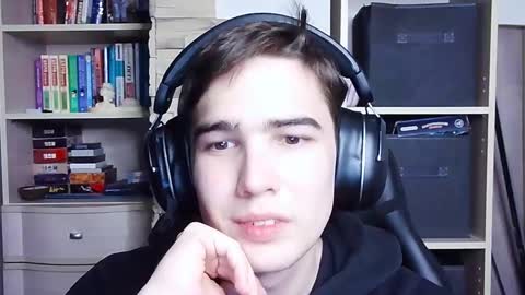 Snapshot of _crise_next_door_ chatting on October 2, 3:52 pm _crise_next_door_ online show from October 2, 3:52 pm