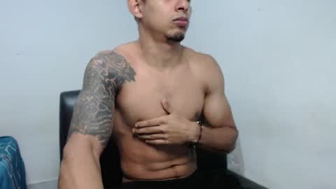  crissgex  online show from April 26, 5:16 am