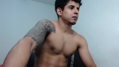 Snapshot of _crissgex_ chatting on May 13, 2:31 am crissgex online show from May 13, 2:31 am