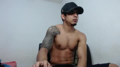 Snapshot of _crissgex_ chatting on June 7, 2:27 am crissgex online show from June 7, 2:27 am