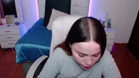 Snapshot of _crystal12 chatting on September 25, 3:38 pm Cristal online show from September 25, 3:38 pm