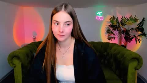 Snapshot of _cuddle_bug_ chatting on September 16, 1:12 pm Erika online show from September 16, 1:12 pm