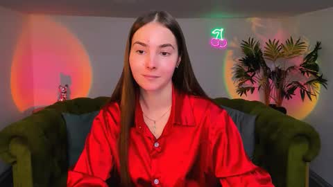 Snapshot of _cuddle_bug_ chatting on October 19, 8:20 pm Erika online show from October 19, 8:20 pm