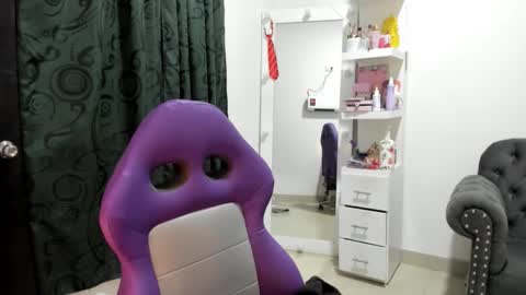 Snapshot of _cute_katy_ chatting on October 21, 4:13 am Katherine   Shedule  10pm -4 am  Colombia hour online show from October 21, 4:13 am