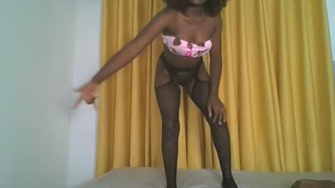 Snapshot of _cutestephanie chatting on September 13, 3:01 pm STEPH online show from September 13, 3:01 pm