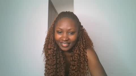 Snapshot of _cutestephanie chatting on October 19, 12:39 pm STEPH online show from October 19, 12:39 pm