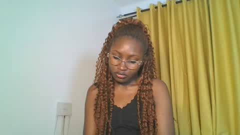 Snapshot of _cutestephanie chatting on November 3, 9:48 pm STEPH online show from November 3, 9:48 pm